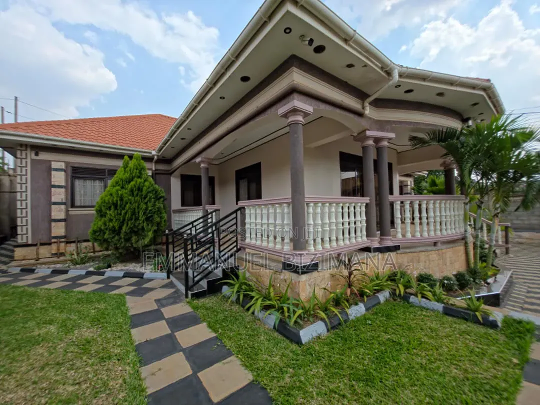 Furnished 5bdrm Bungalow in Kira Town, Central Division for sale in Central Division
