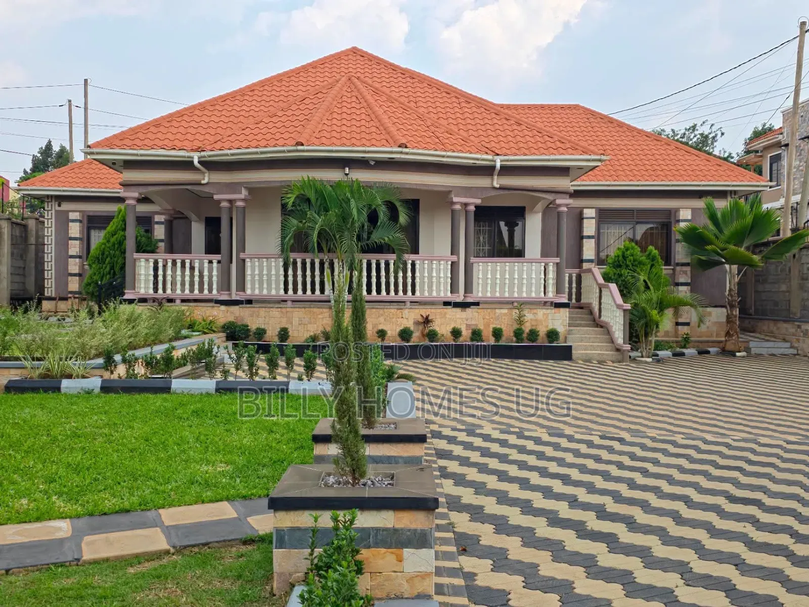 5bdrm Bungalow in Kira for sale in Kira