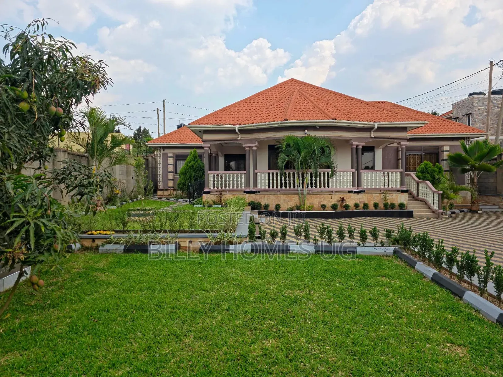 5bdrm Bungalow in Kira for sale in Kira