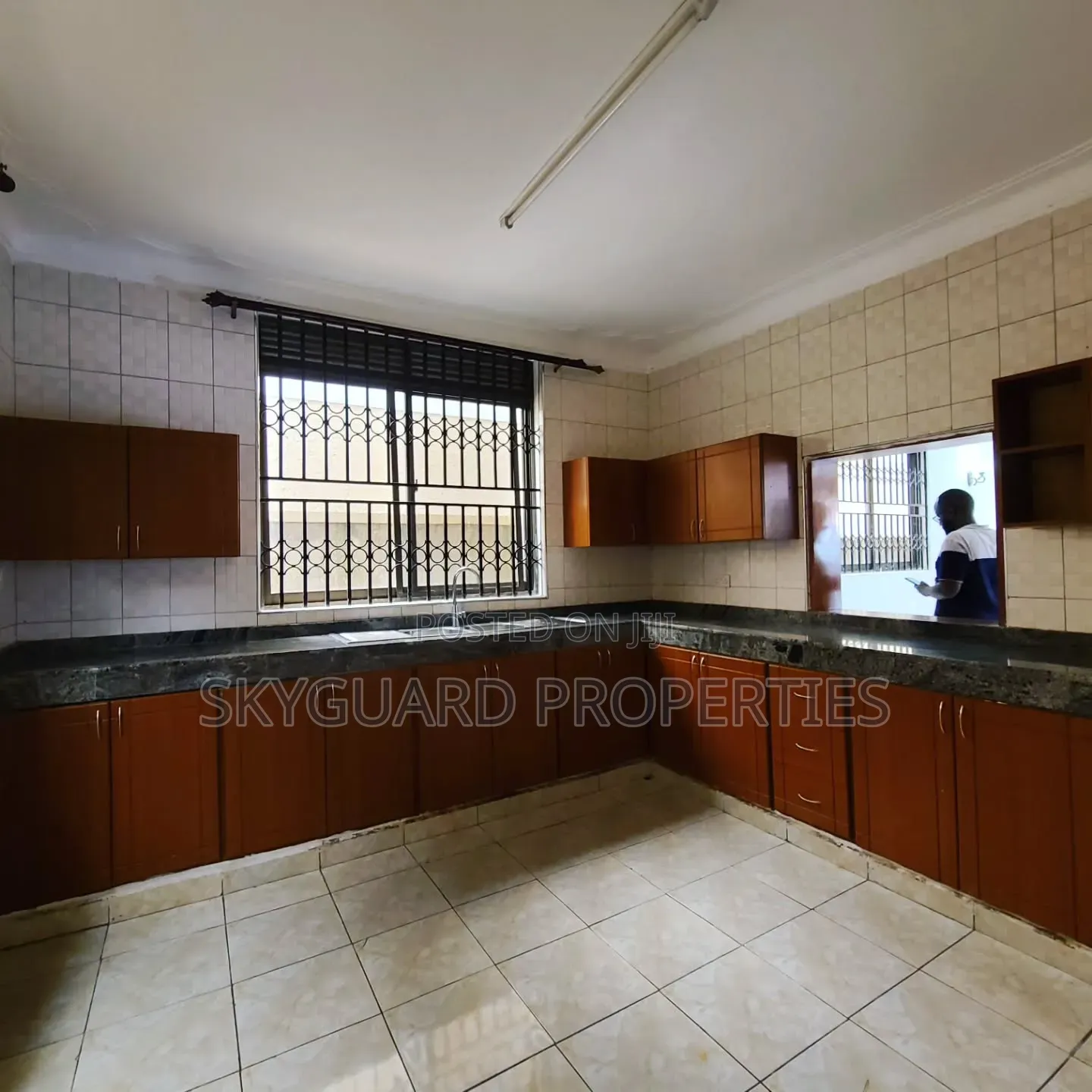 6bdrm House in Konge Lukuli, Central Division for rent in Central Division