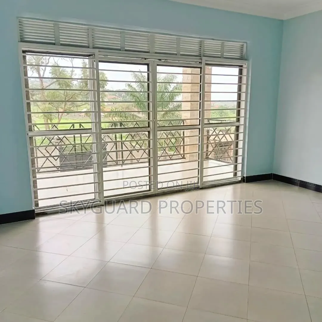5bdrm House in Kasanga, Central Division for rent in Central Division