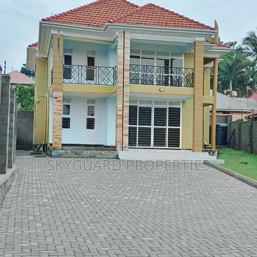 5bdrm House in Kasanga, Central Division for rent in Central Division