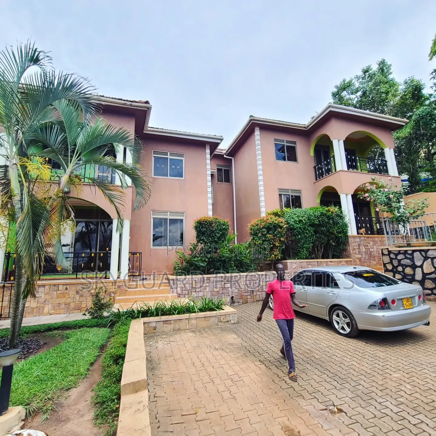 3bdrm Apartment in Bugolobi, Central Division for rent in Central Division