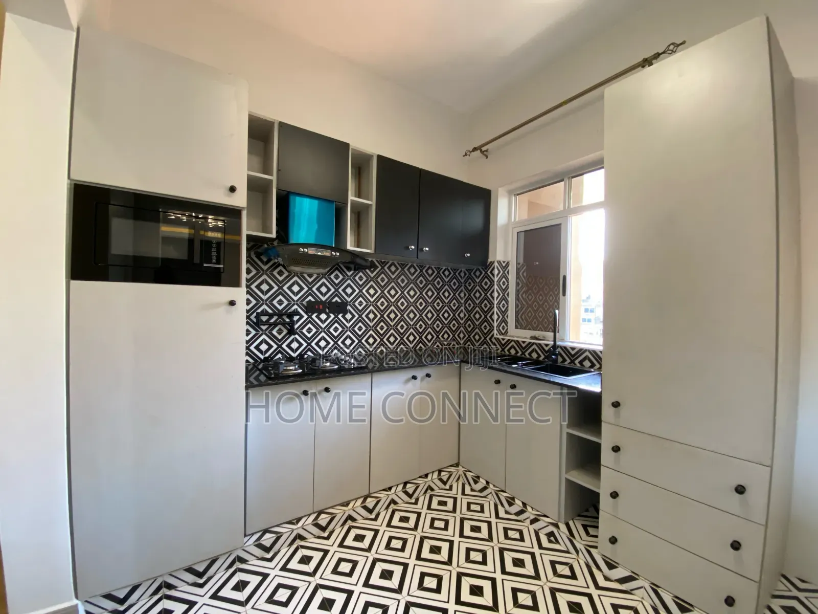 2bdrm Apartment in Muyenga Kironde Road, Central Division for rent in Central Division