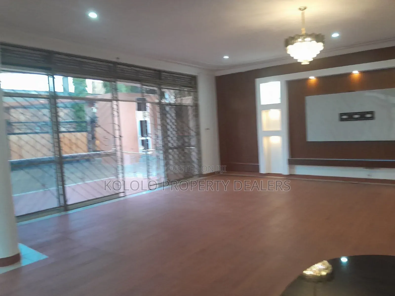 5bdrm Mansion in Buziga, Central Division for rent in Central Division