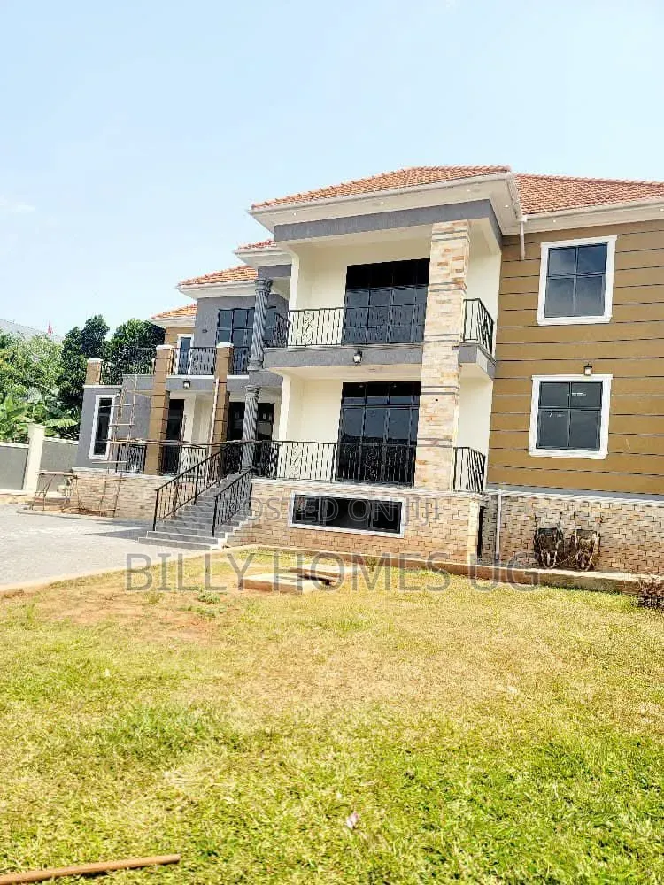 7bdrm Mansion in Ssabagabo-Makindye for sale in Ssabagabo-Makindye