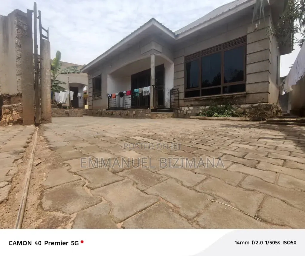 Furnished 3bdrm Bungalow in Kira, Central Division for sale in Central Division