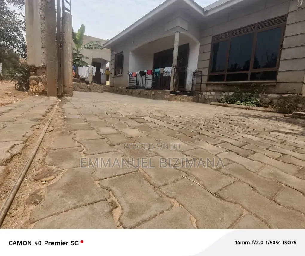 Furnished 3bdrm Bungalow in Kira, Central Division for sale in Central Division