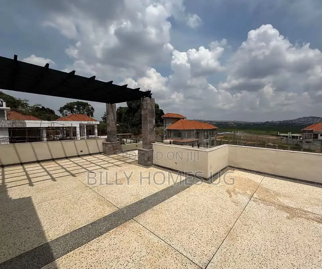 4bdrm Villa in Ssabagabo-Makindye for sale in Ssabagabo-Makindye