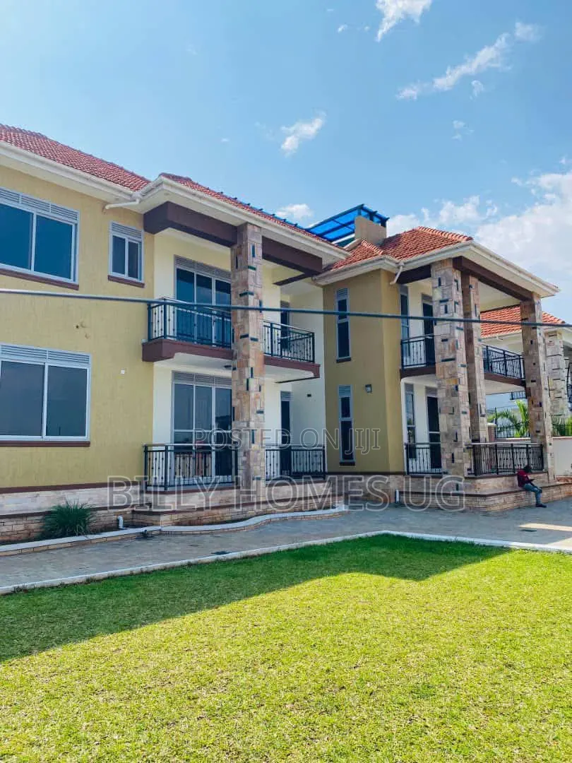 6bdrm Mansion in Ssabagabo-Makindye for sale in Ssabagabo-Makindye