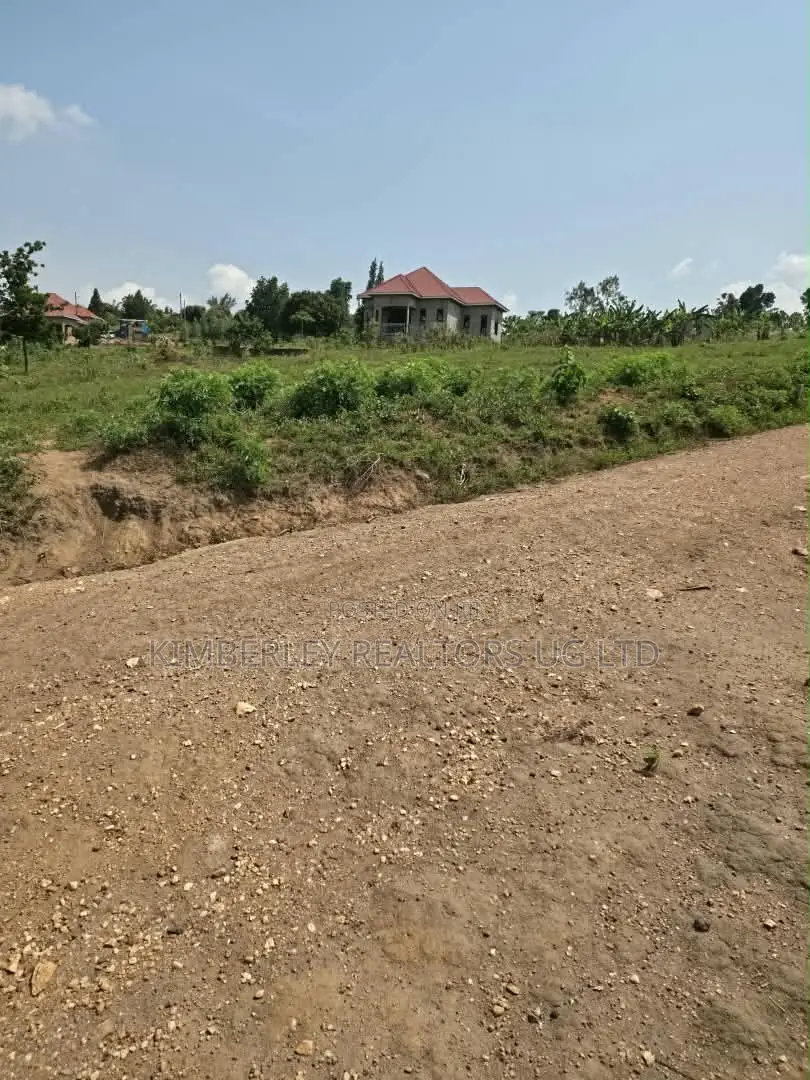 Plots for Sale – Gayaza Kiwenda! in Division A
