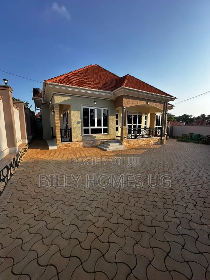 4bdrm Bungalow in Ssisa for sale in Ssisa