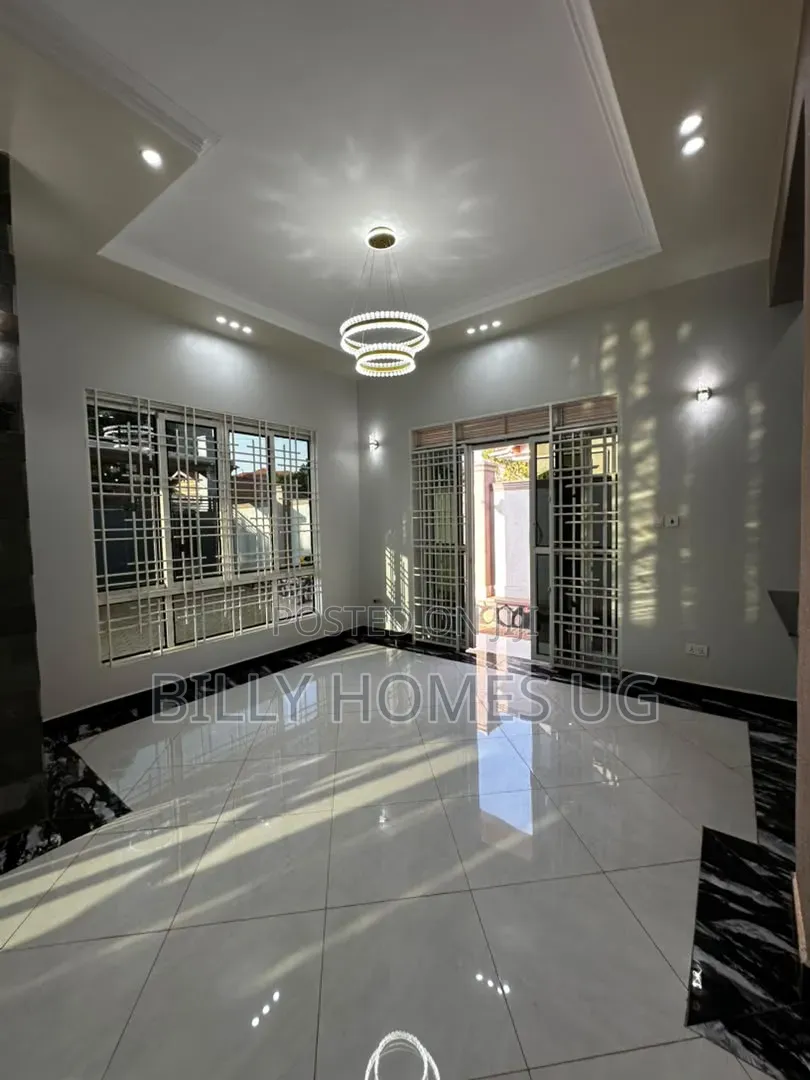 4bdrm Bungalow in Ssisa for sale in Ssisa