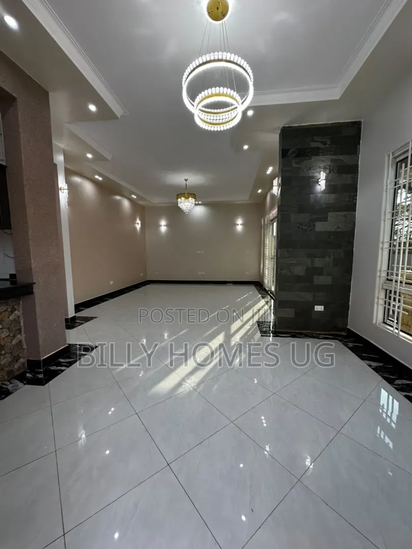 4bdrm Bungalow in Ssisa for sale in Ssisa