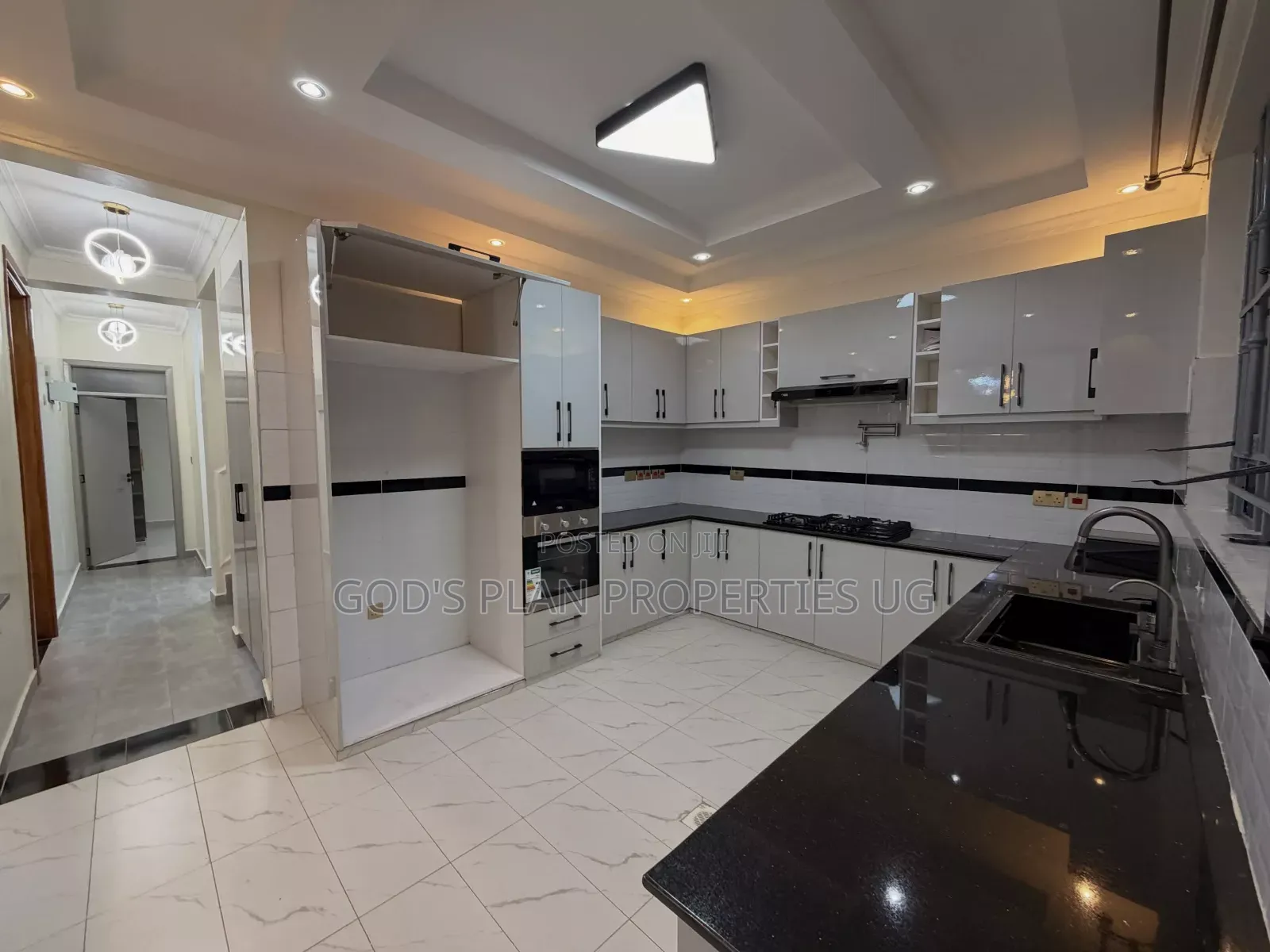 3bdrm Apartment in Bukasa Estate, Central Division for rent in Central Division