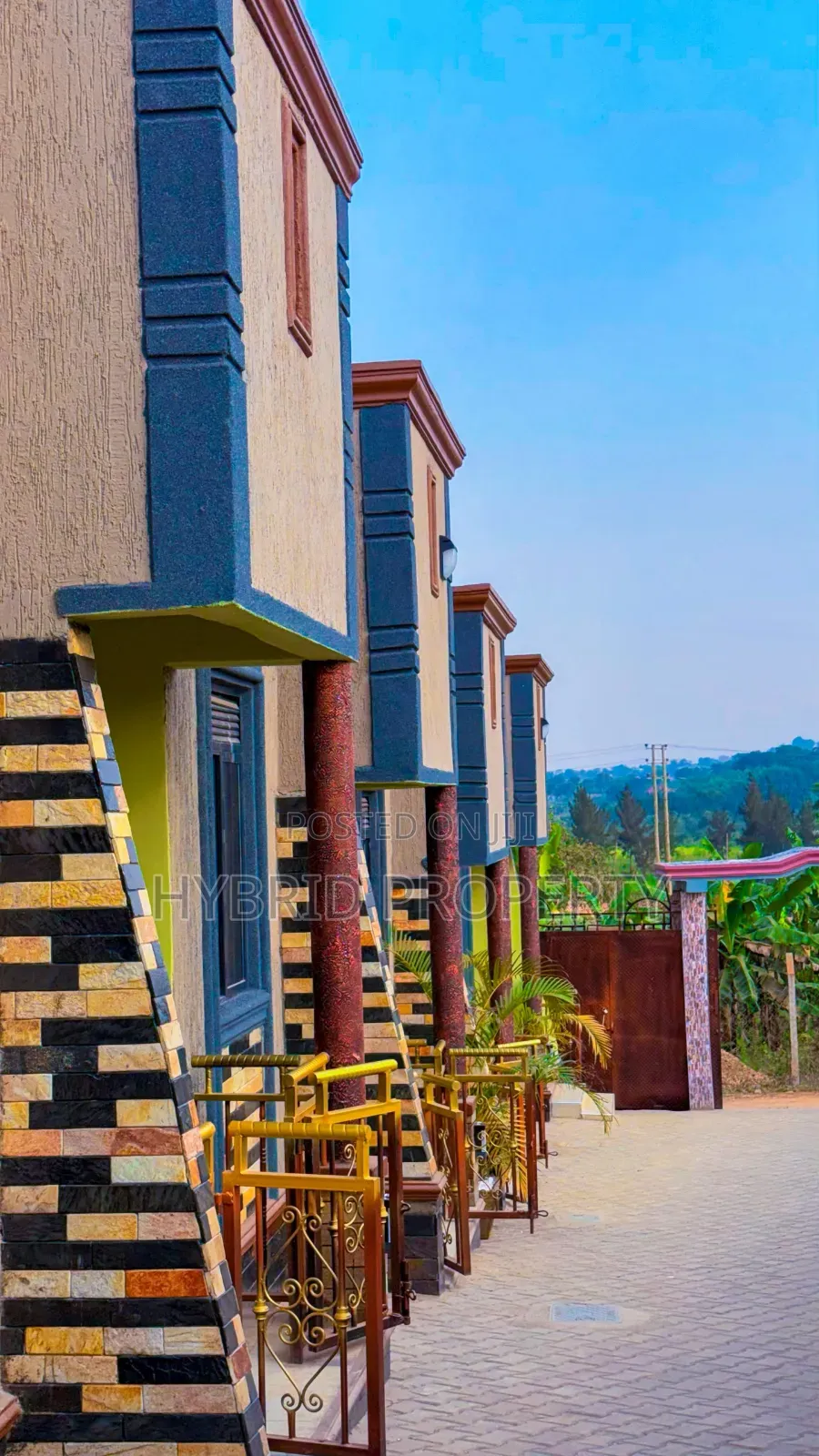 5bdrm Apartment in Serinya~Wakiso Along for sale in Wakiso / Wakiso