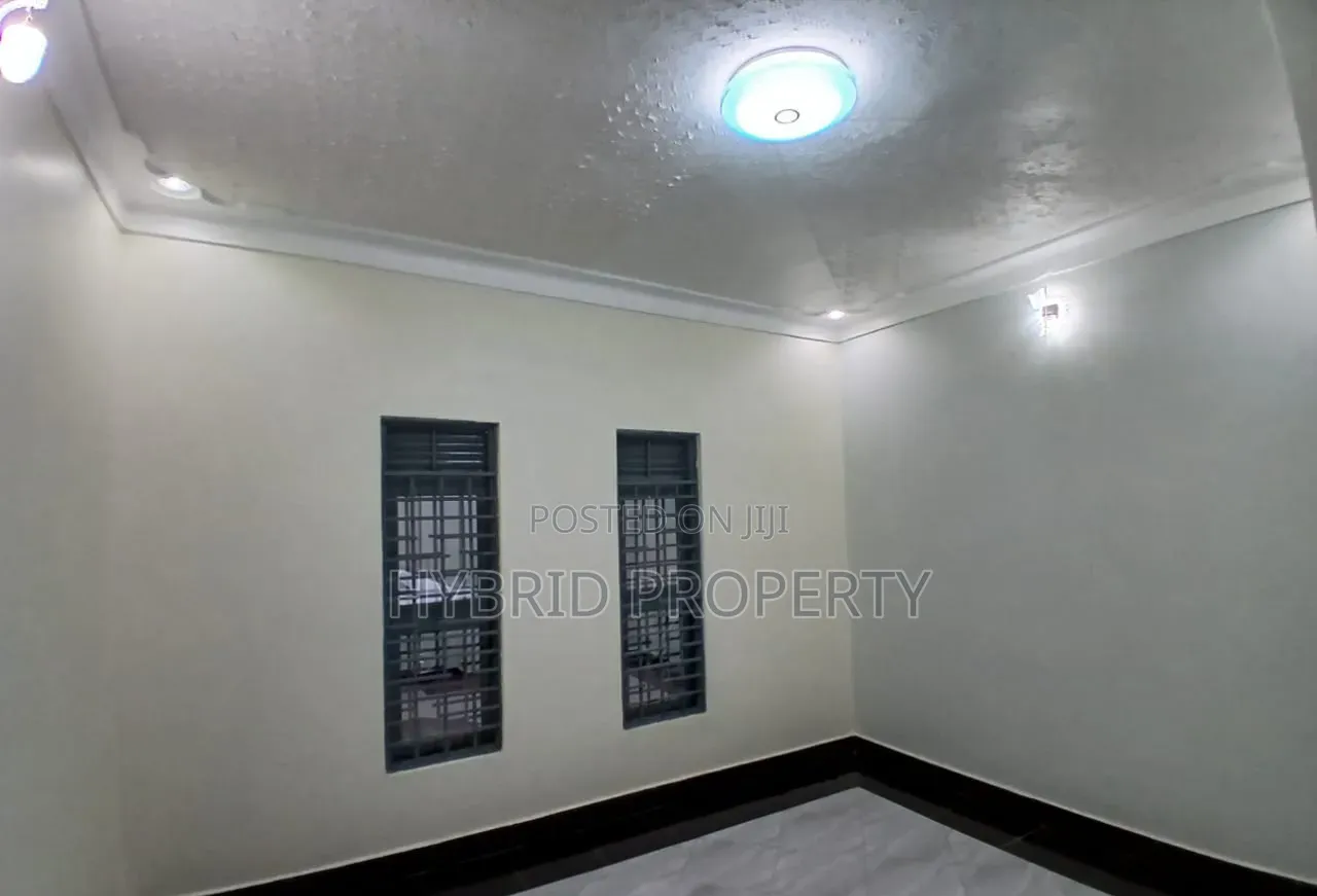 2bdrm Apartment in Nansana Along Hoima for sale in Wakiso / Wakiso