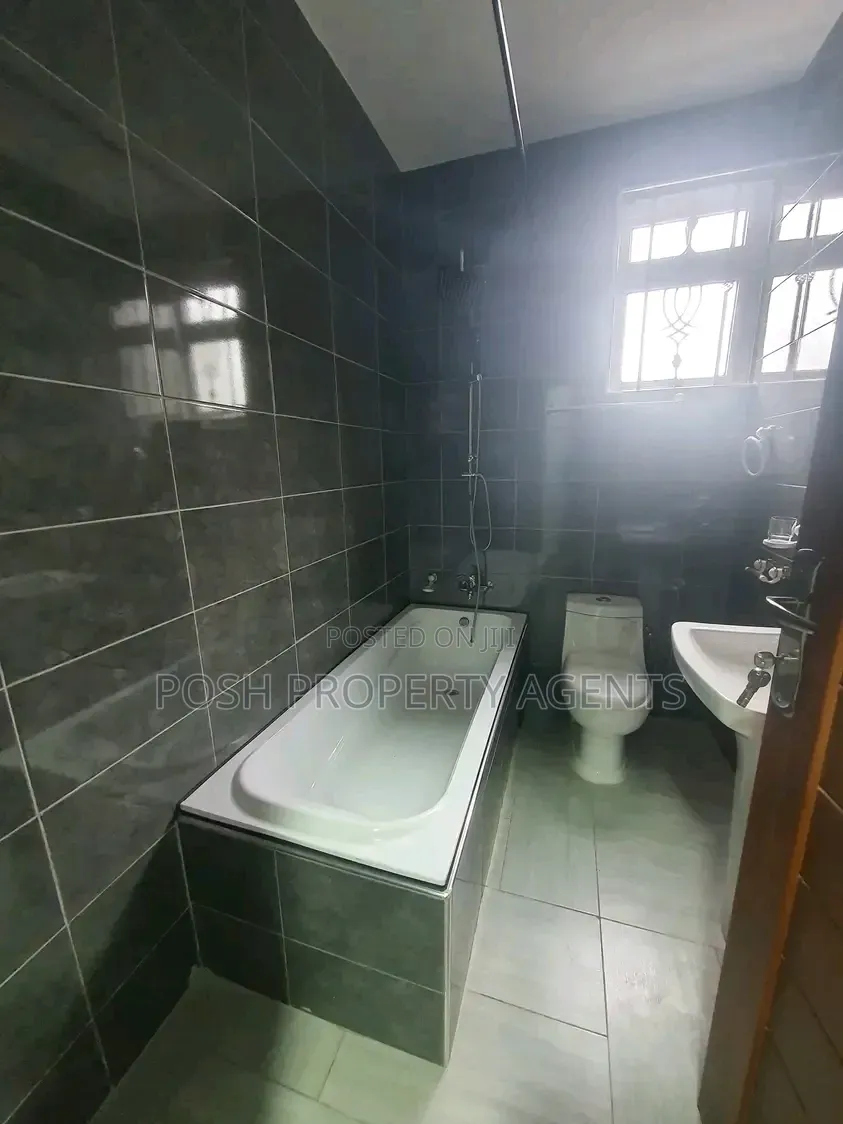 3bdrm Maisonette in Lugogo, Central Division for rent in Central Division