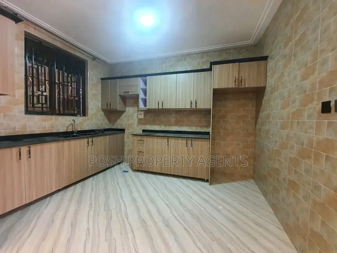 3bdrm Duplex in Lugogo By-Pass, Central Division for rent in Central Division