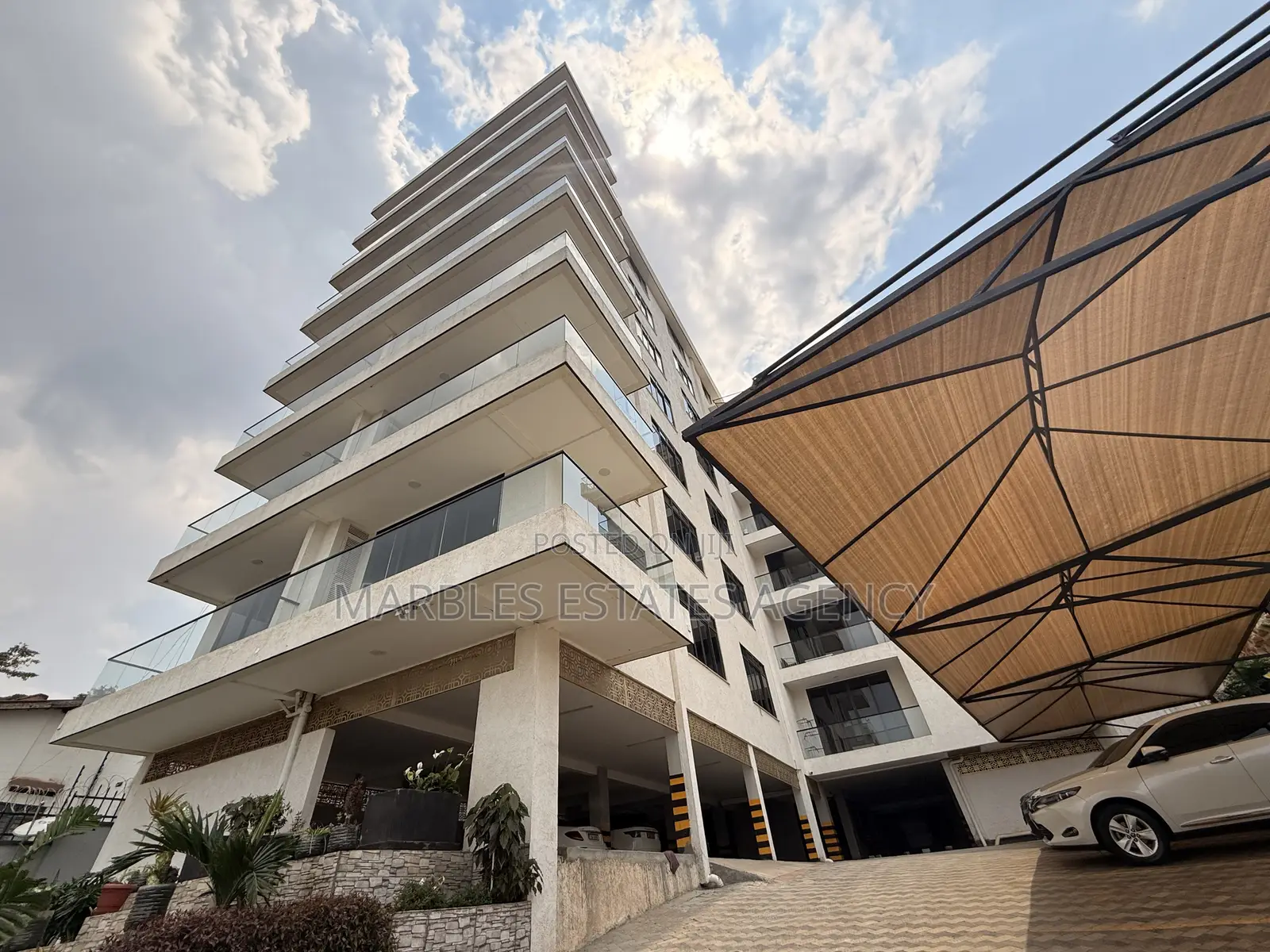 3bdrm Apartment in Muyenga, Central Division for sale in Central Division