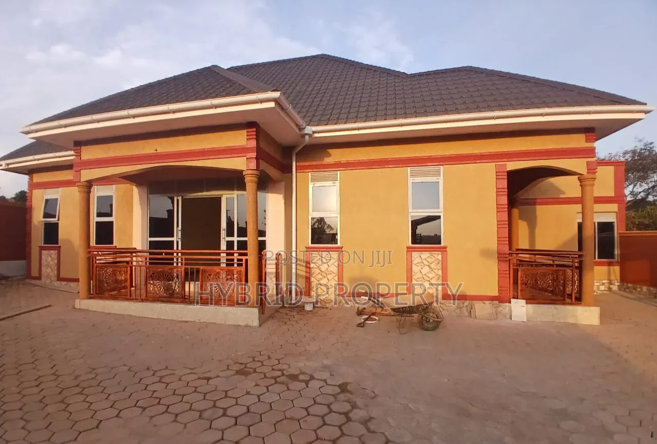 3bdrm House in Wakiso Town Along for sale in Wakiso / Wakiso