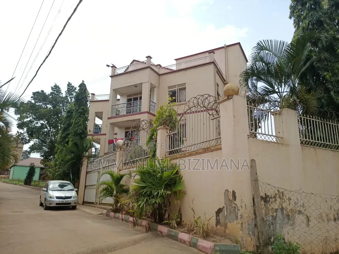 Furnished 2bdrm Block of Flats in Kira, Central Division for sale in Central Division