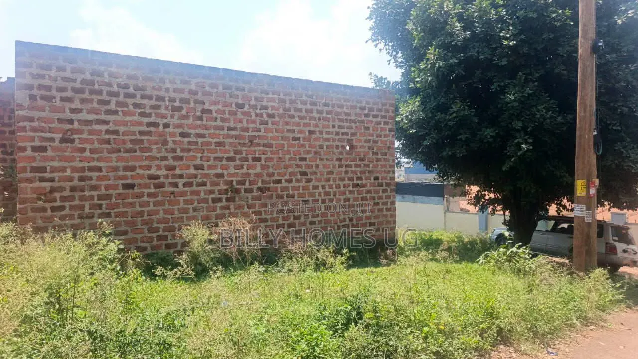 Prime Plot for Sale Located in Mbalwa-Namugongo in Kira