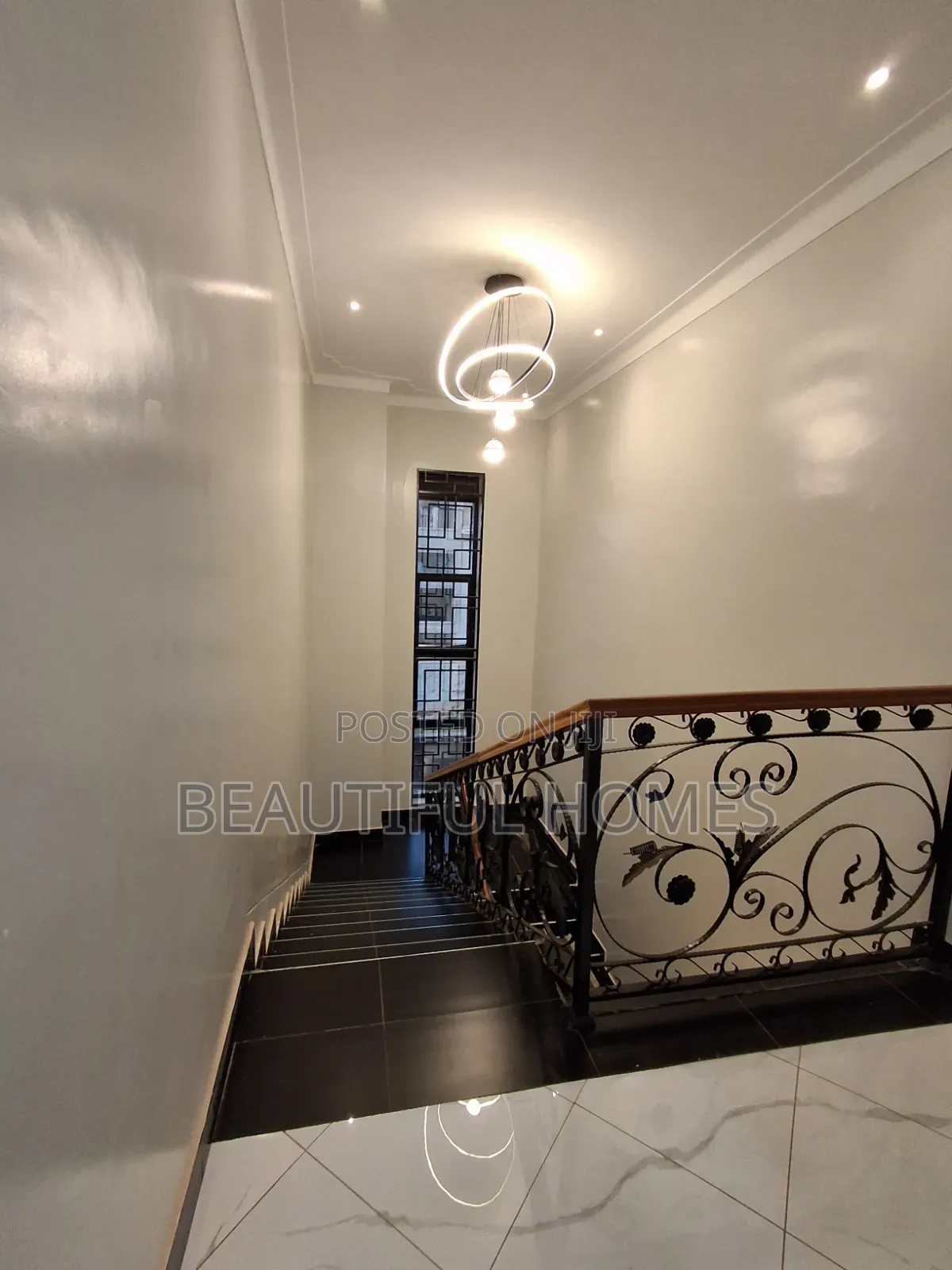 Furnished 5bdrm Villa in Kira for sale in Kira