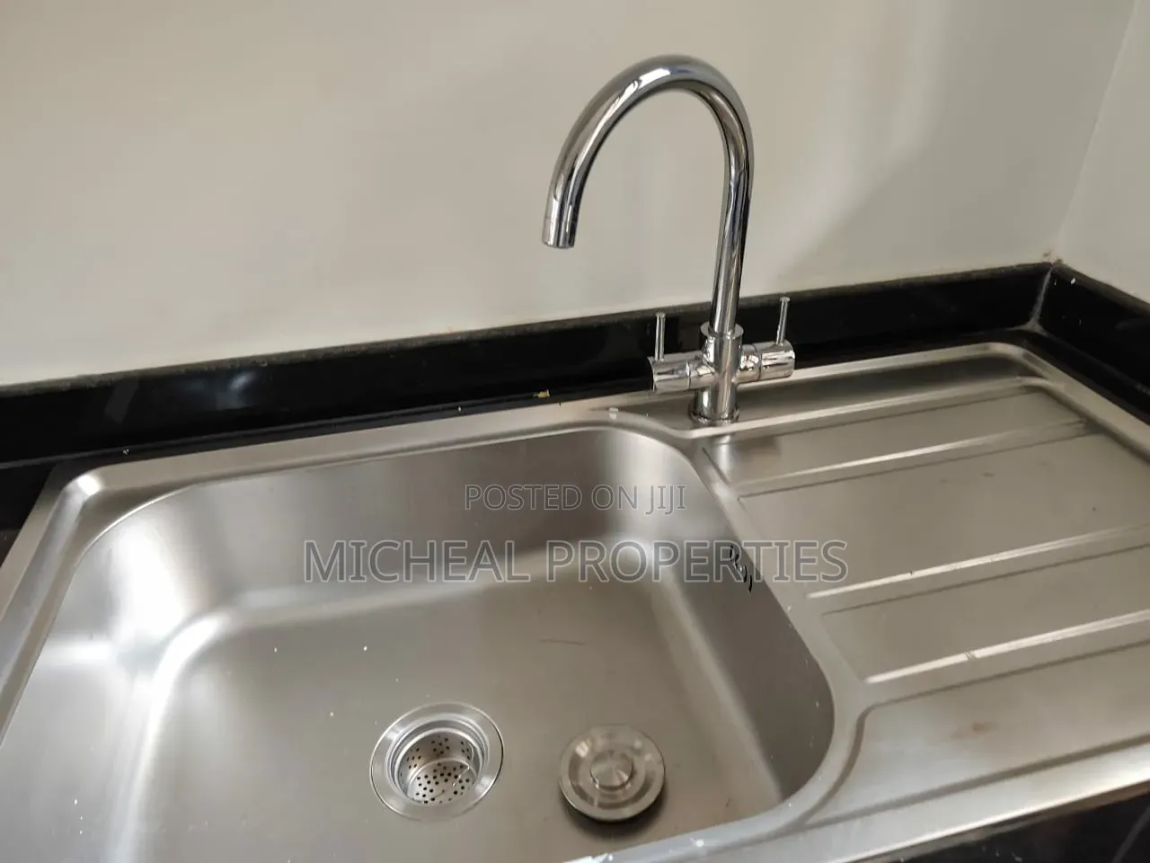 3bdrm Duplex in Mpelerwe Kitezi At, Kawempe for rent in Kawempe