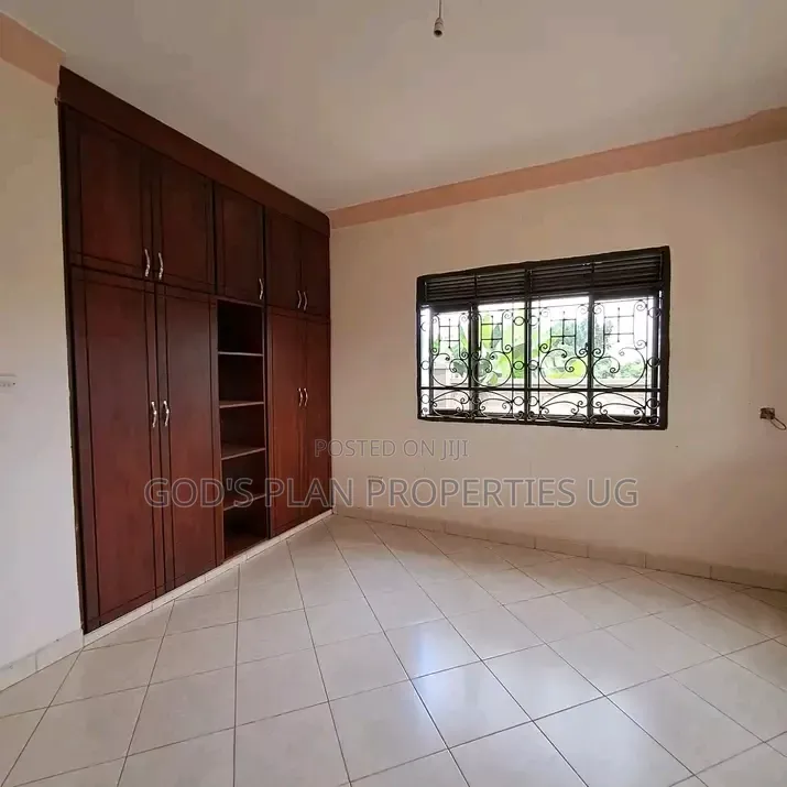 2bdrm Apartment in Mengo Estate, Central Division for rent in Central Division