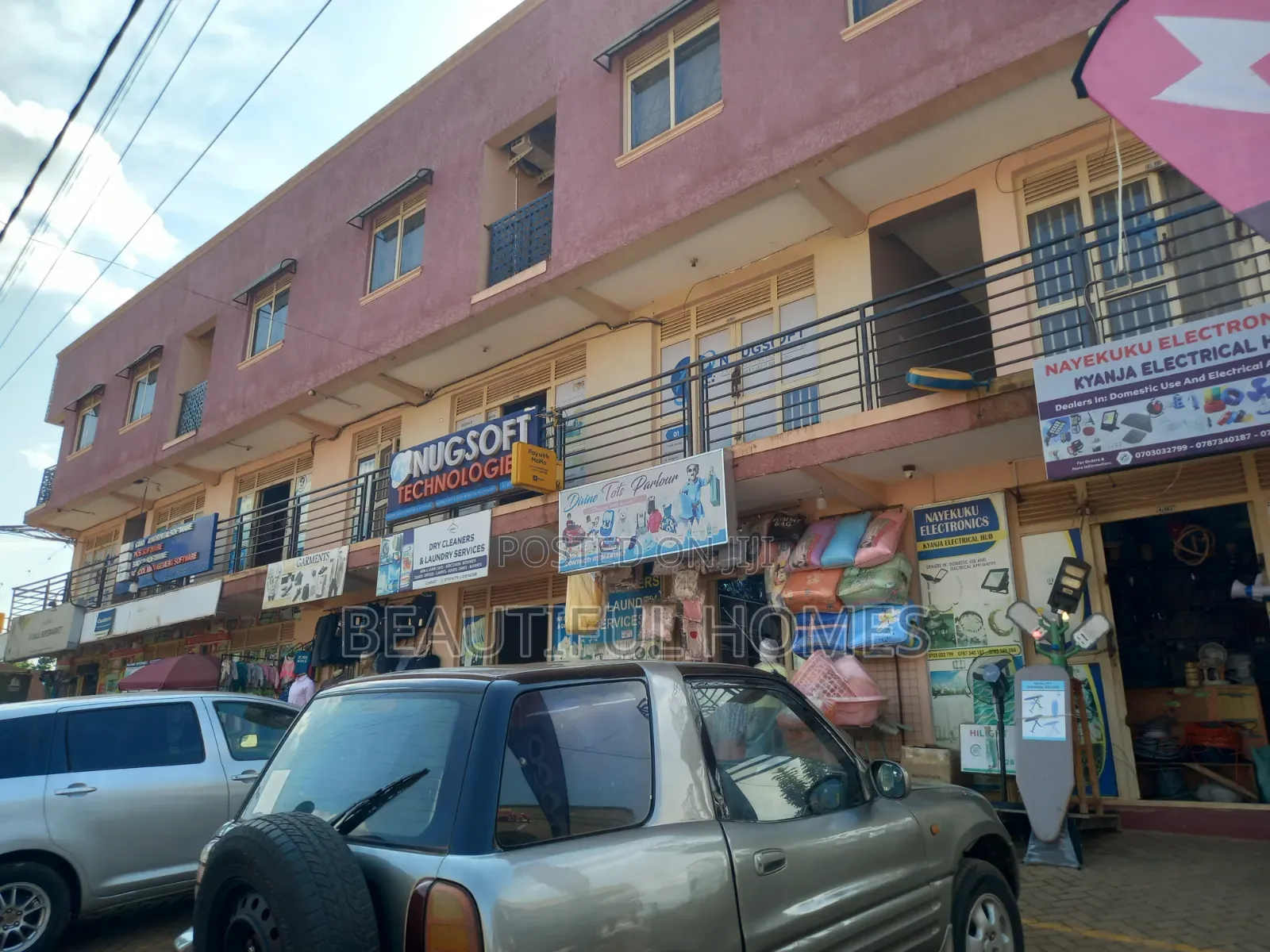 Kyanja,building With Great Income for Sell in Central Division