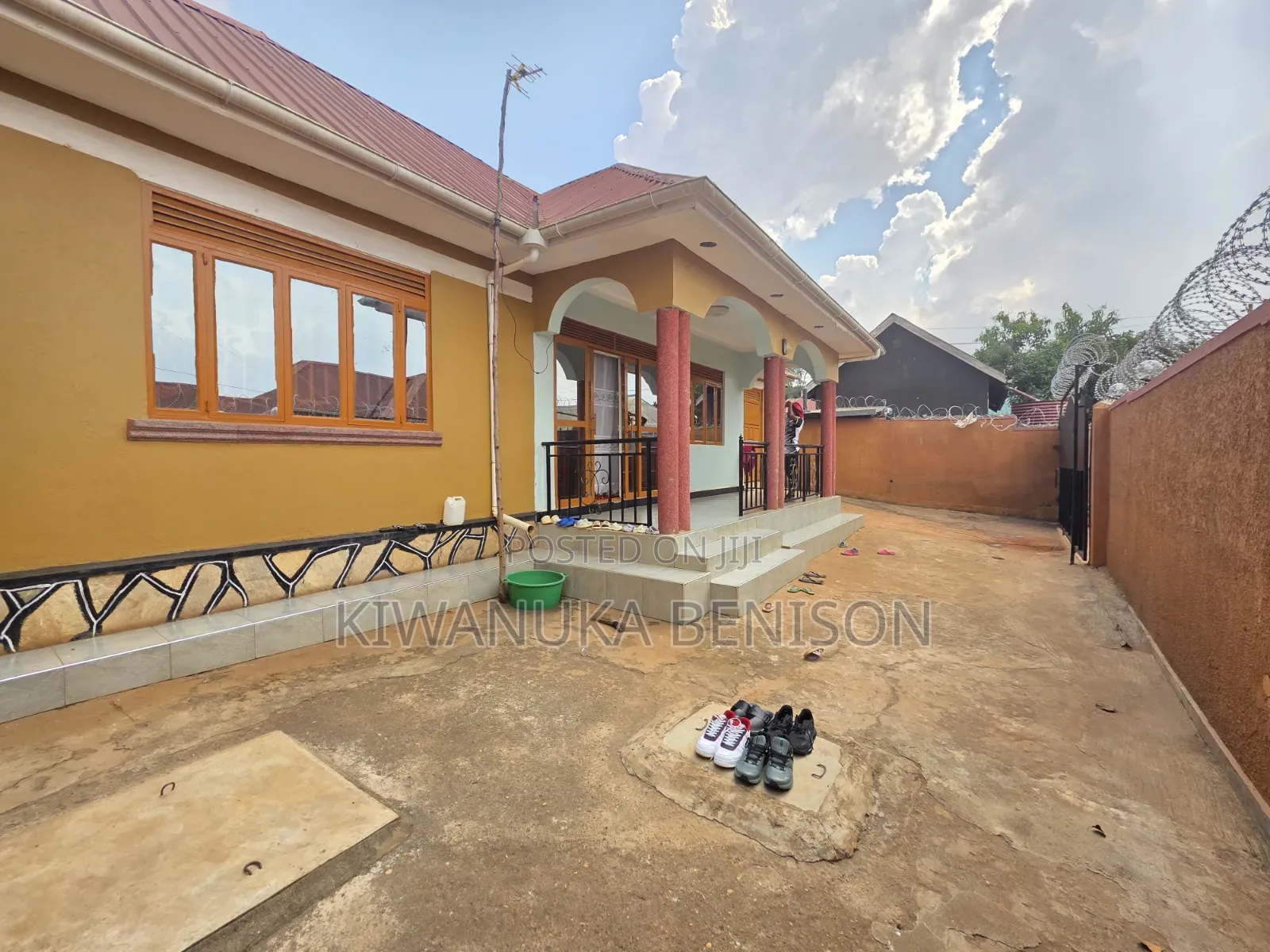 3bdrm House in Bulenga, Central Division for sale in Central Division