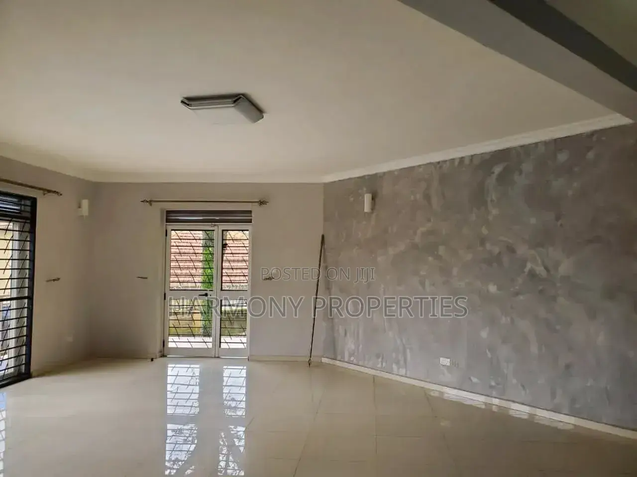 5bdrm House in Nsambya, Central Division for rent in Central Division