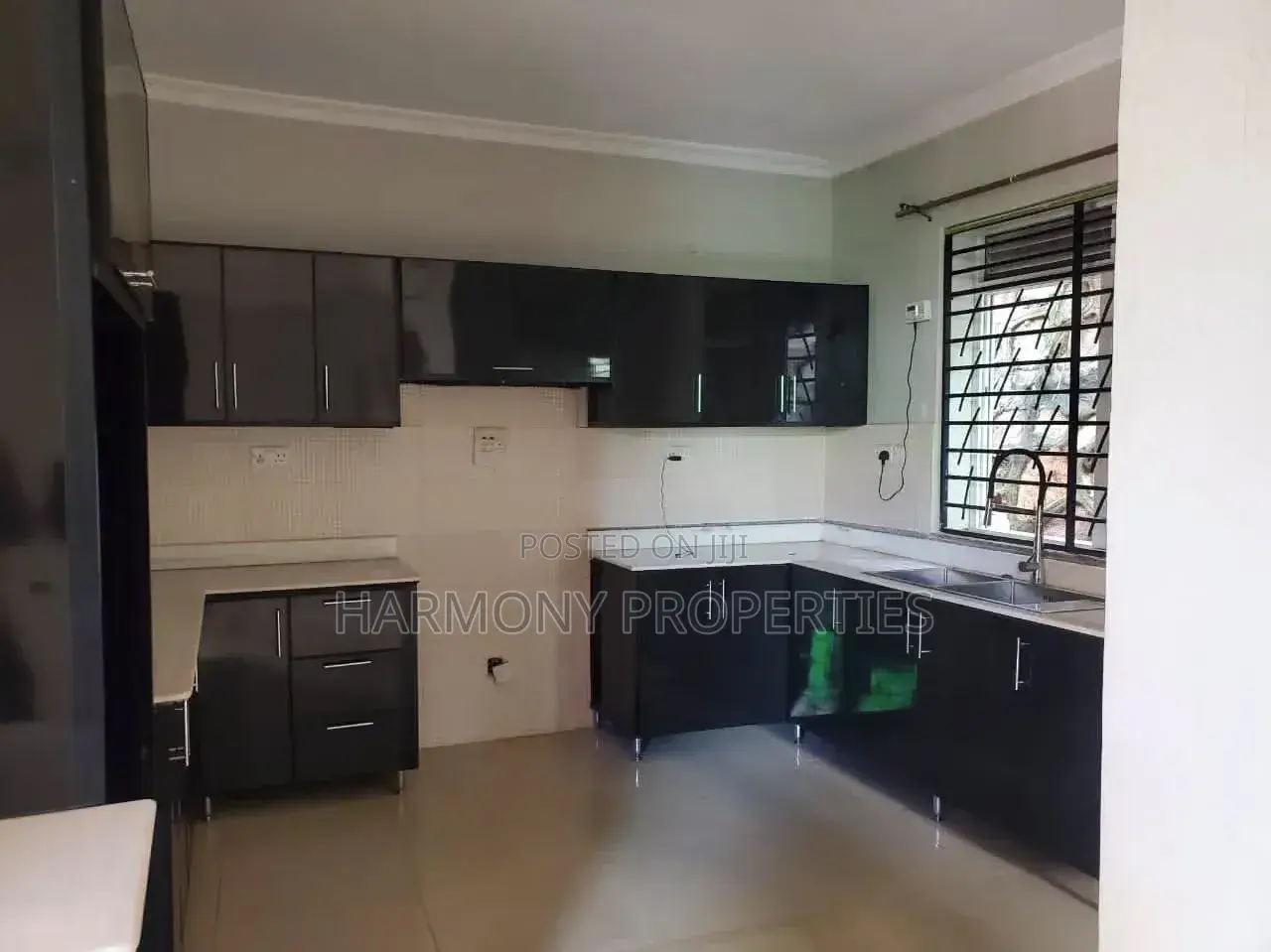 5bdrm House in Nsambya, Central Division for rent in Central Division