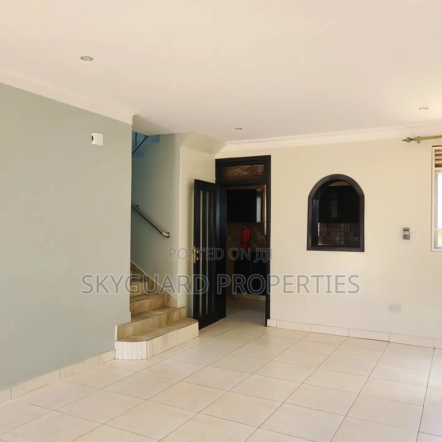 4bdrm Villa in Muyenga, Central Division for rent in Central Division