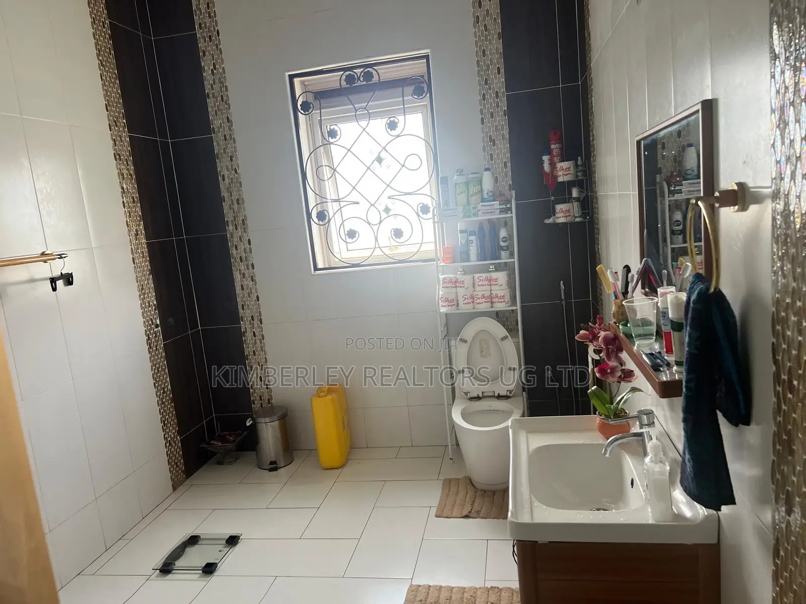 4bdrm Bungalow in Kira for sale in Kira