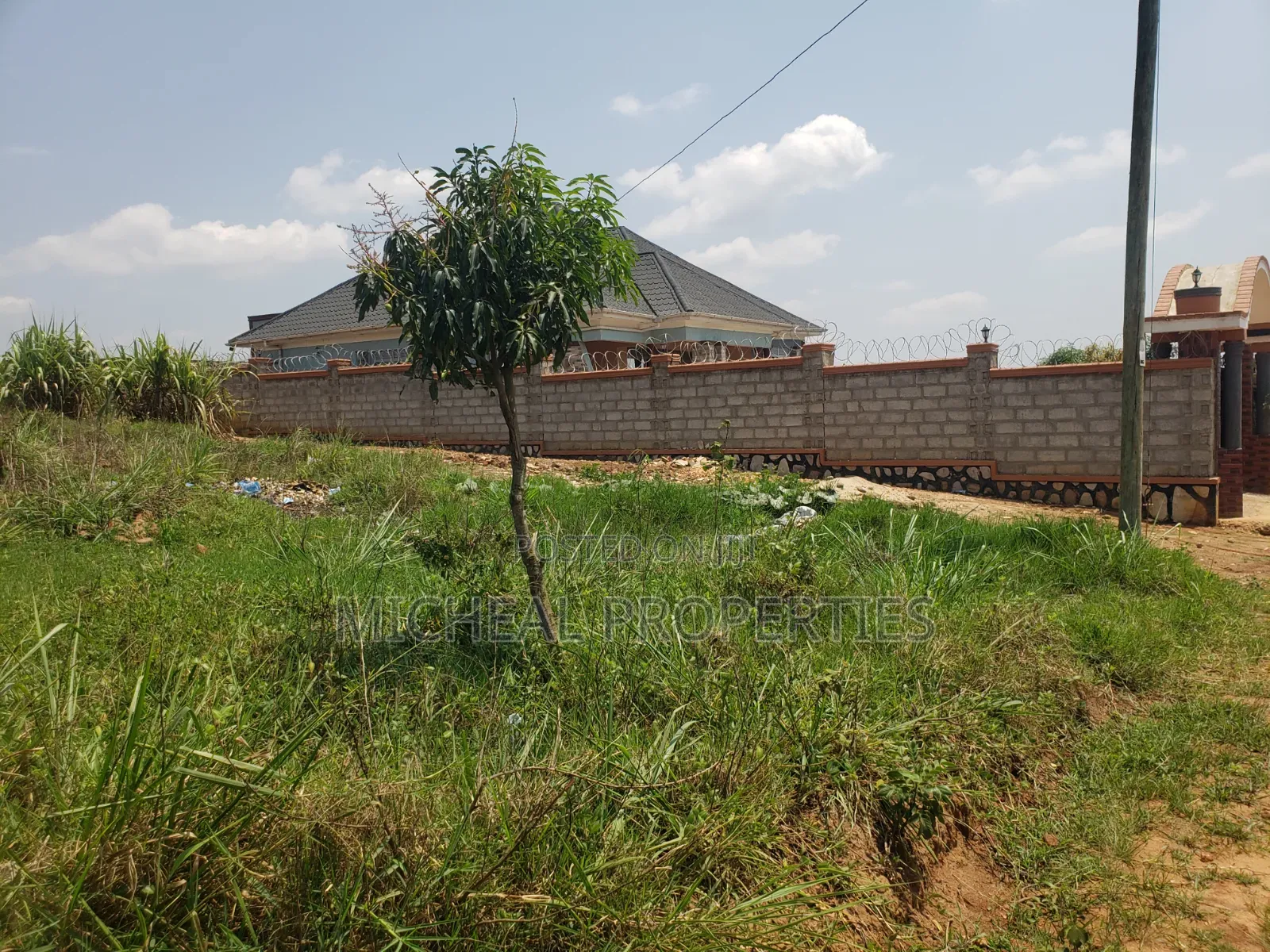 Plot for Sell Kikandwa Hoima Rd 27m in Kawempe