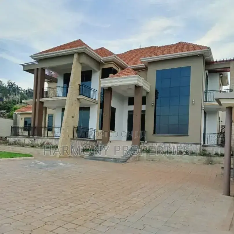 6bdrm Mansion in Buziga, Central Division for rent in Central Division