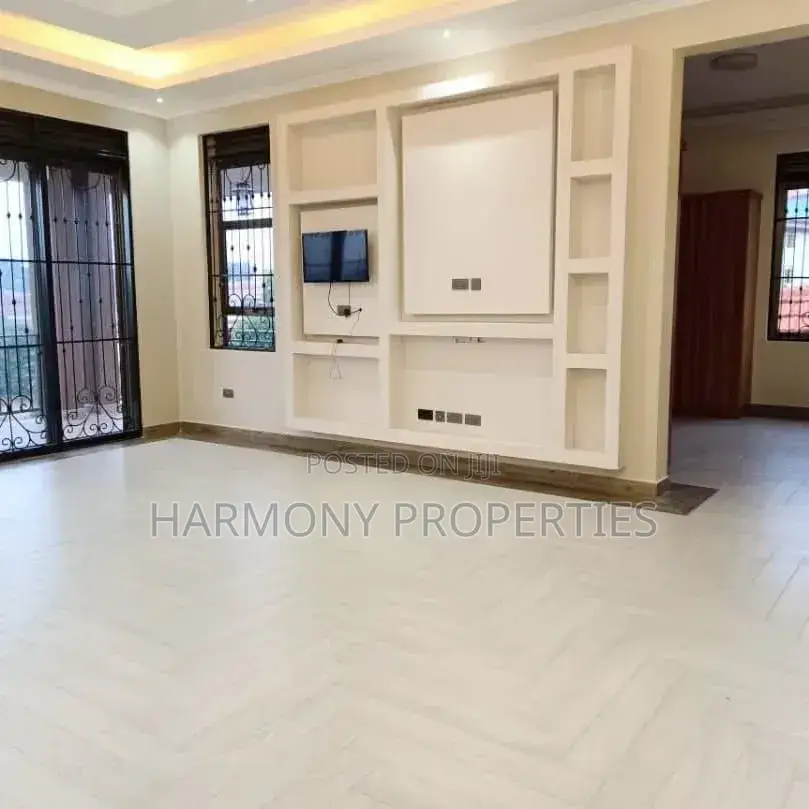 6bdrm Mansion in Buziga, Central Division for rent in Central Division