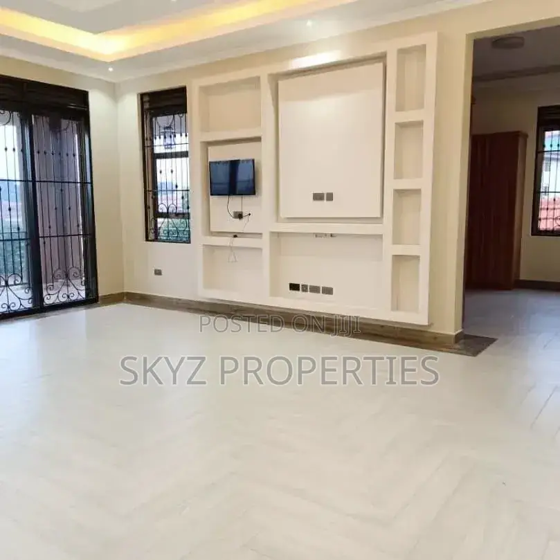 6bdrm Mansion in Buziga, Central Division for rent in Central Division
