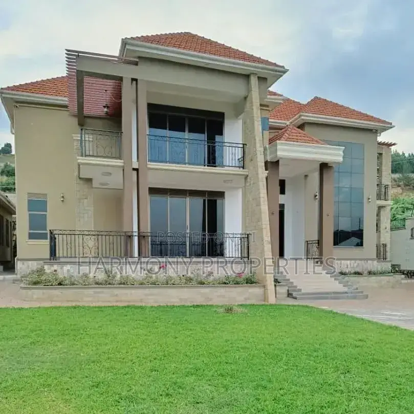 6bdrm Mansion in Buziga, Central Division for rent in Central Division