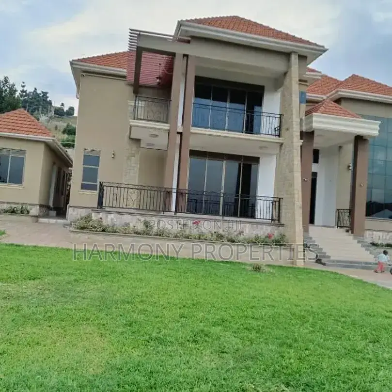 6bdrm Mansion in Buziga, Central Division for rent in Central Division