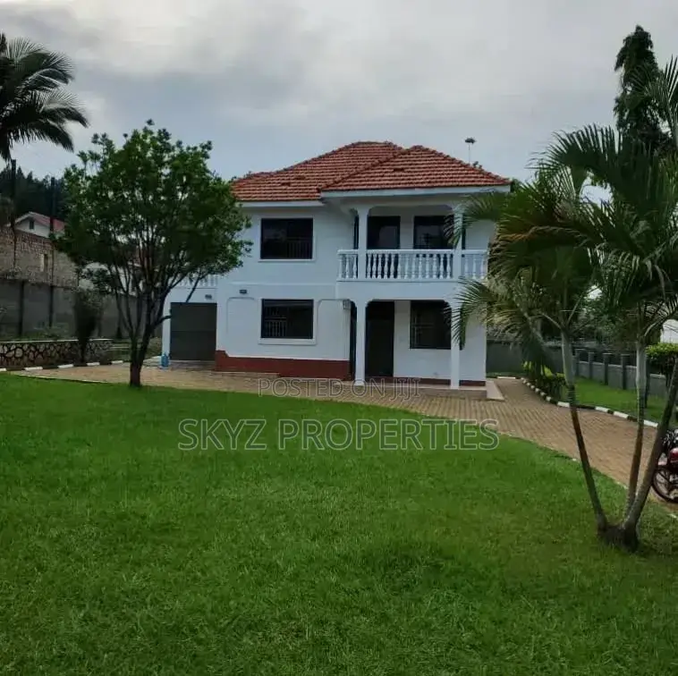 5bdrm House in Muyenga, Central Division for rent in Central Division