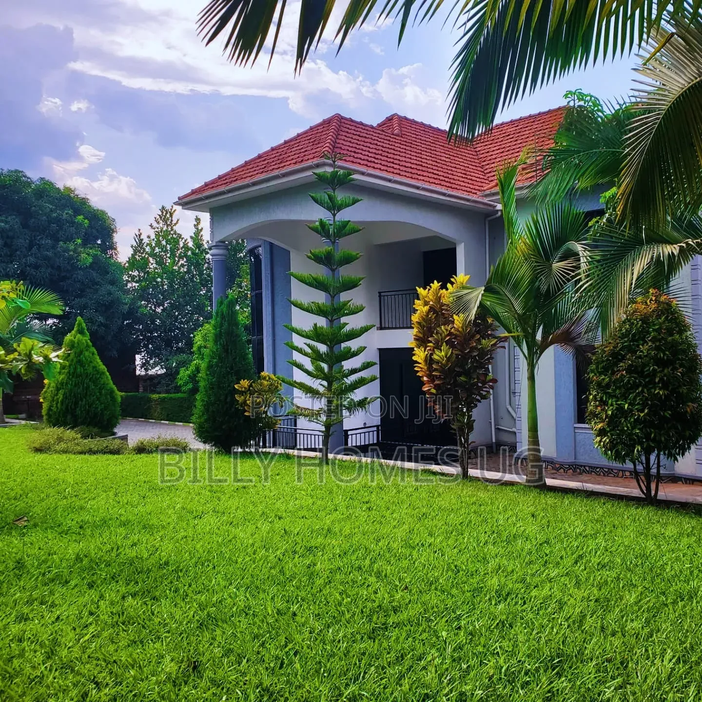 5bdrm Mansion in Busukuma for sale in Busukuma