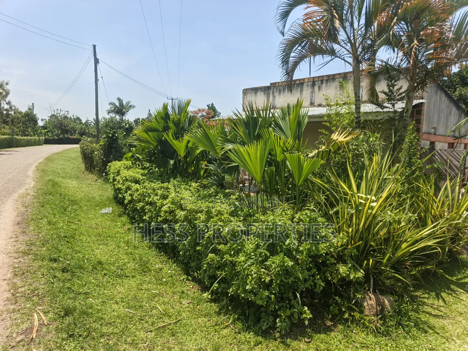 3bdrm Bungalow in Nyakasura, Kyenjojo for sale in Kyenjojo