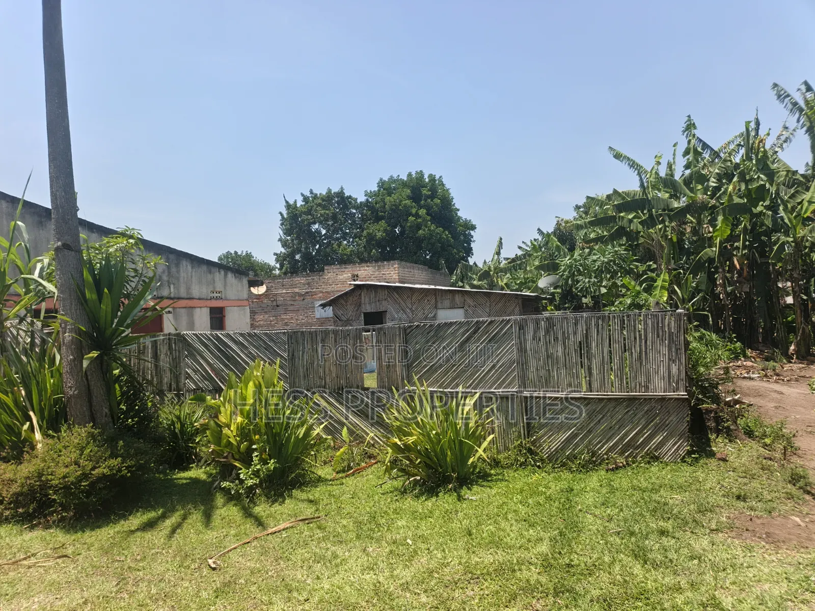 3bdrm Bungalow in Nyakasura, Kyenjojo for sale in Kyenjojo