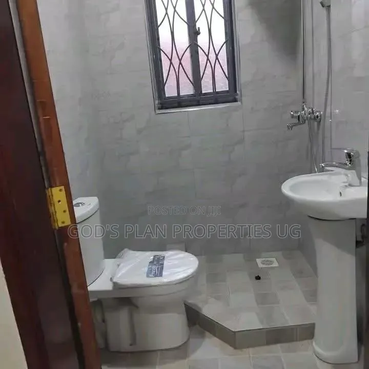 2bdrm Apartment in Muyenga Estate, Central Division for rent in Central Division