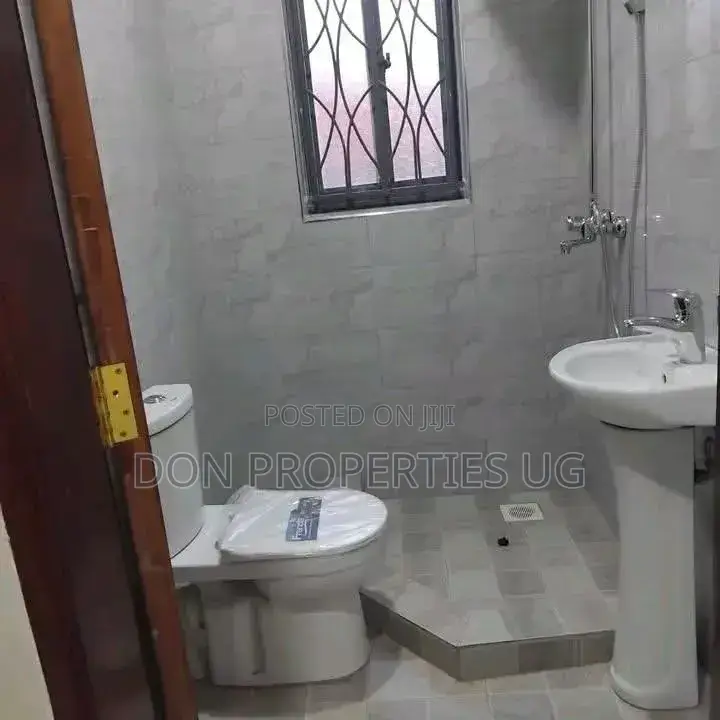 2bdrm Apartment in Muyenga Estate, Central Division for rent in Central Division