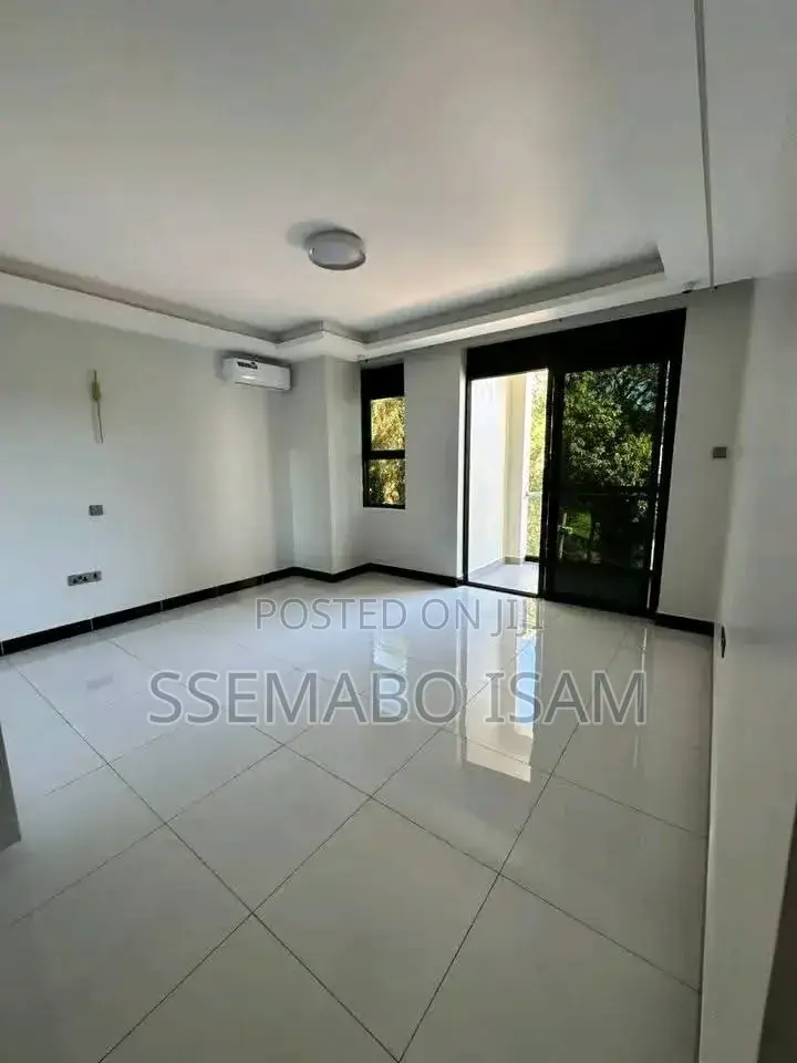 2bdrm House in Kisaasi, Central Division for rent in Central Division