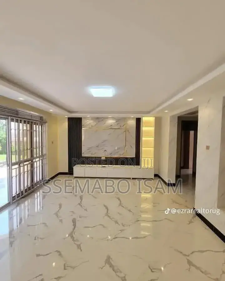 4bdrm House in Standalone Kisaasi, Central Division for rent in Central Division